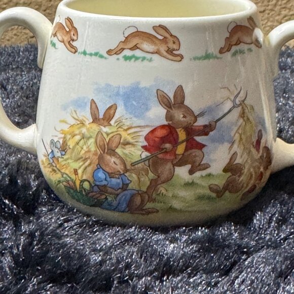 Royal Doulton Bunnykins Two-Handled Fine Bone China Mug Playing In The Hay - Picture 3 of 6